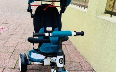 Tricicleta utilă pentru copii și părinți