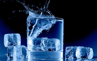 Apa la temperaturi extreme: un duel între beneficii și contraindicații